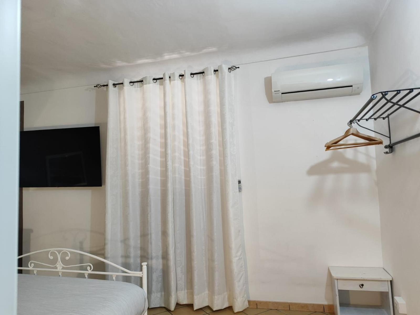 Bed And Breakfast Alberini 노토 외부 사진