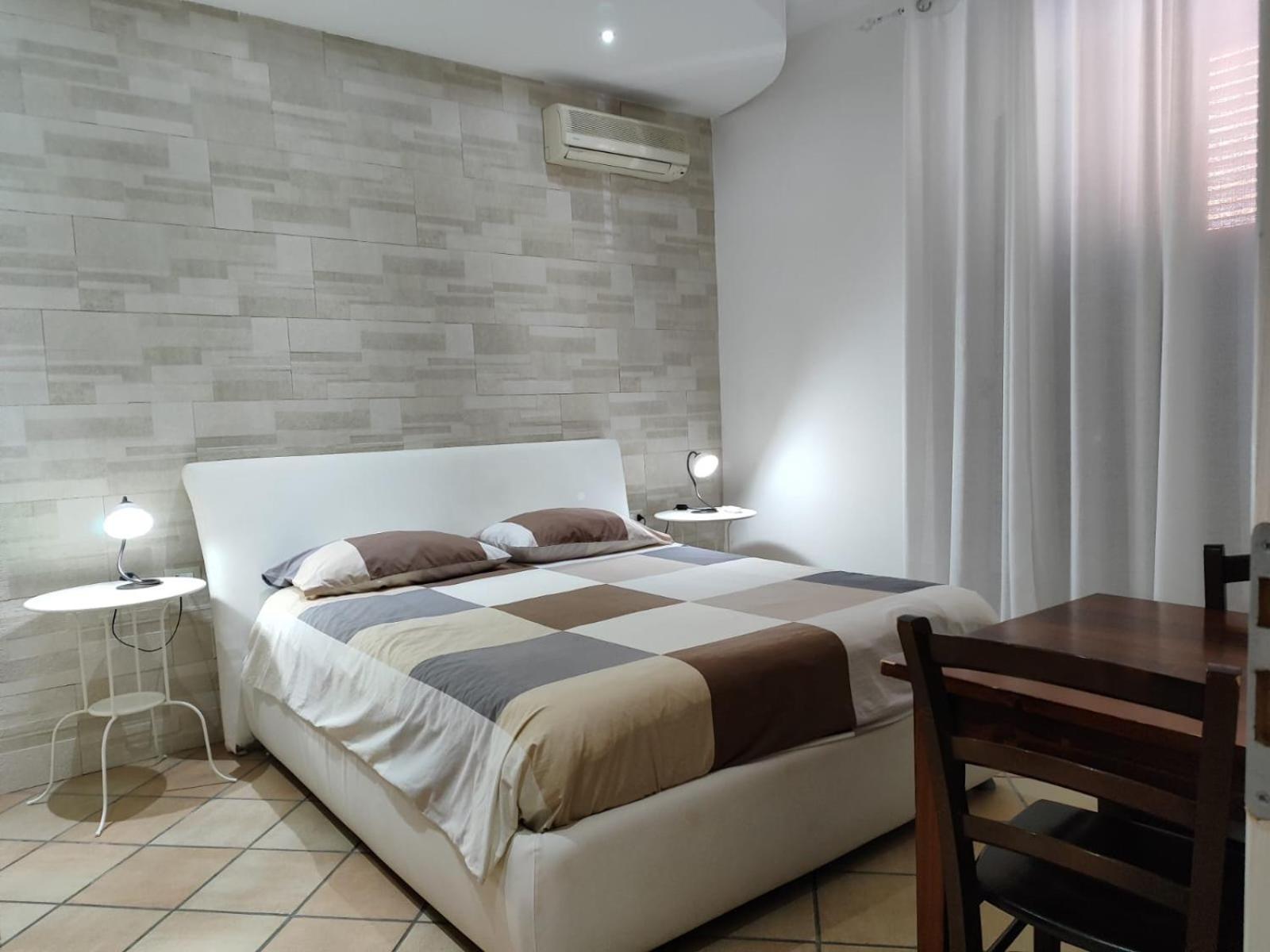 Bed And Breakfast Alberini 노토 외부 사진