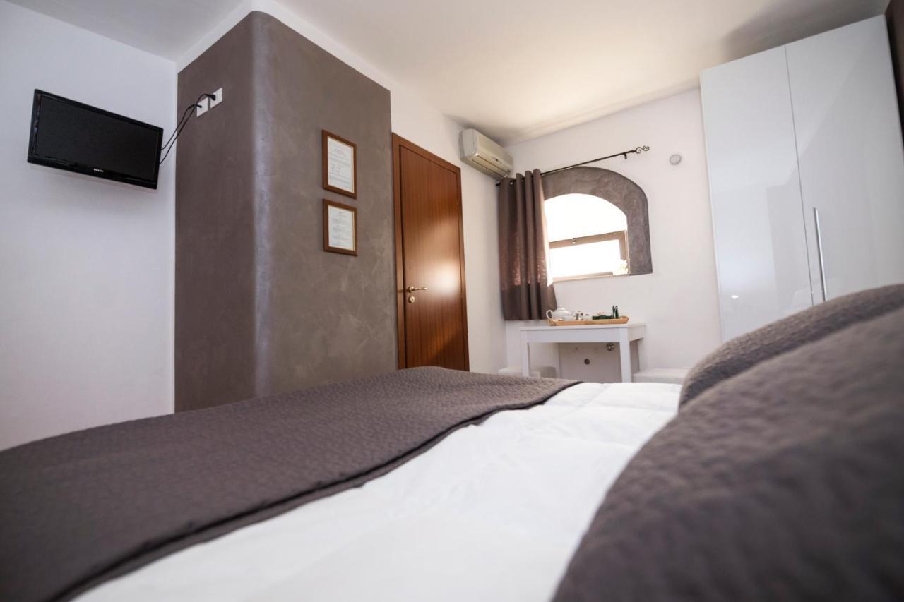 Bed And Breakfast Alberini 노토 외부 사진